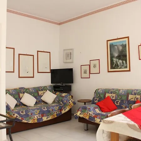 Grazioso Con Garage Incluso * Alassio