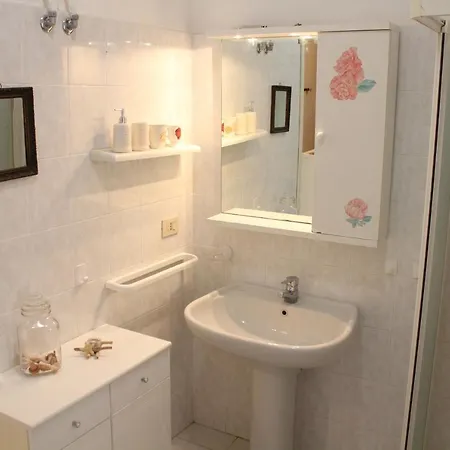 Grazioso Con Garage Incluso Appartement